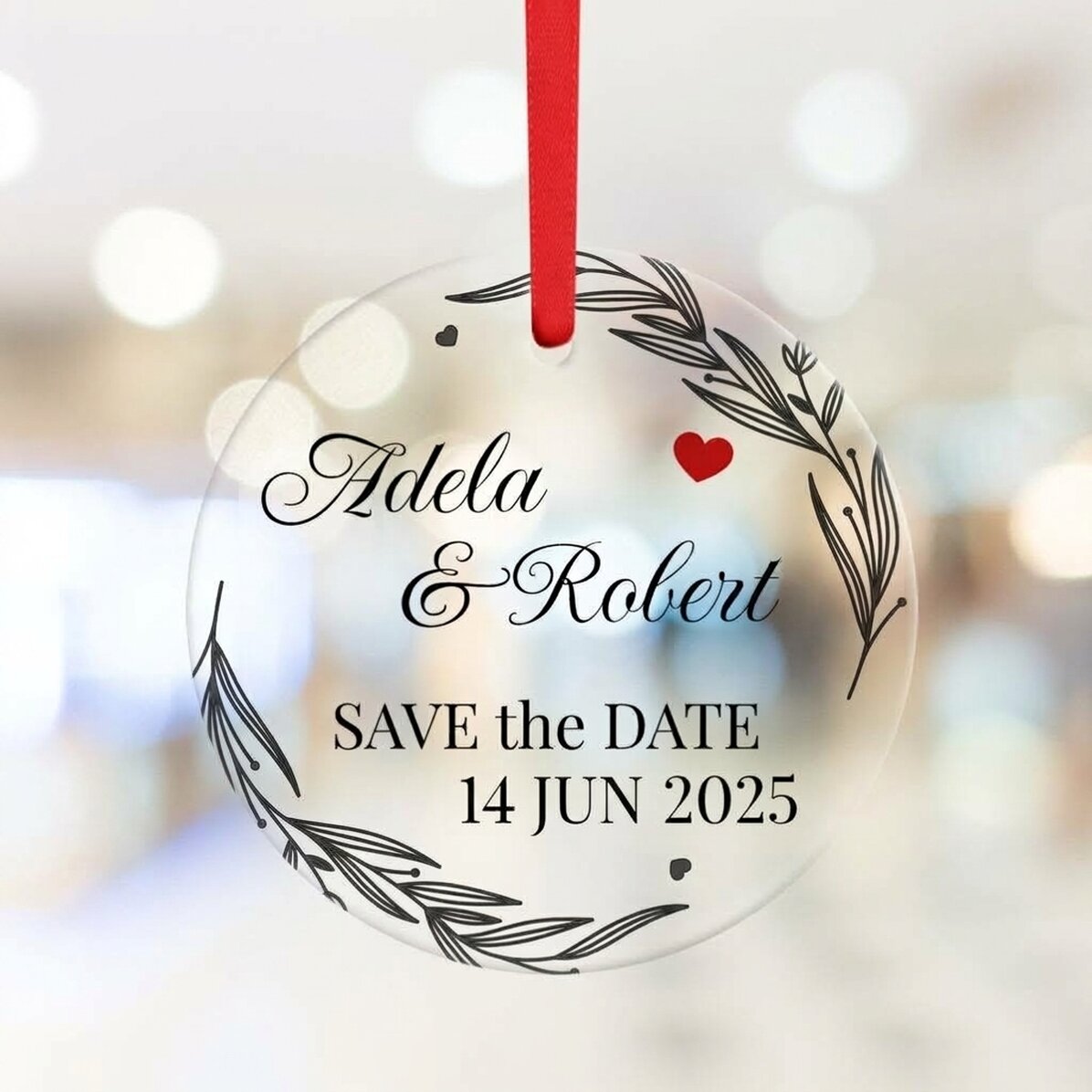 Okrągła ozdoba z indywidualnym napisem – „Save our date”