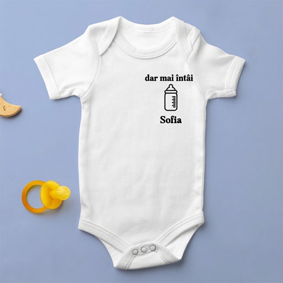 Body dla dzieci z indywidualnym nadrukiem – „But first...”