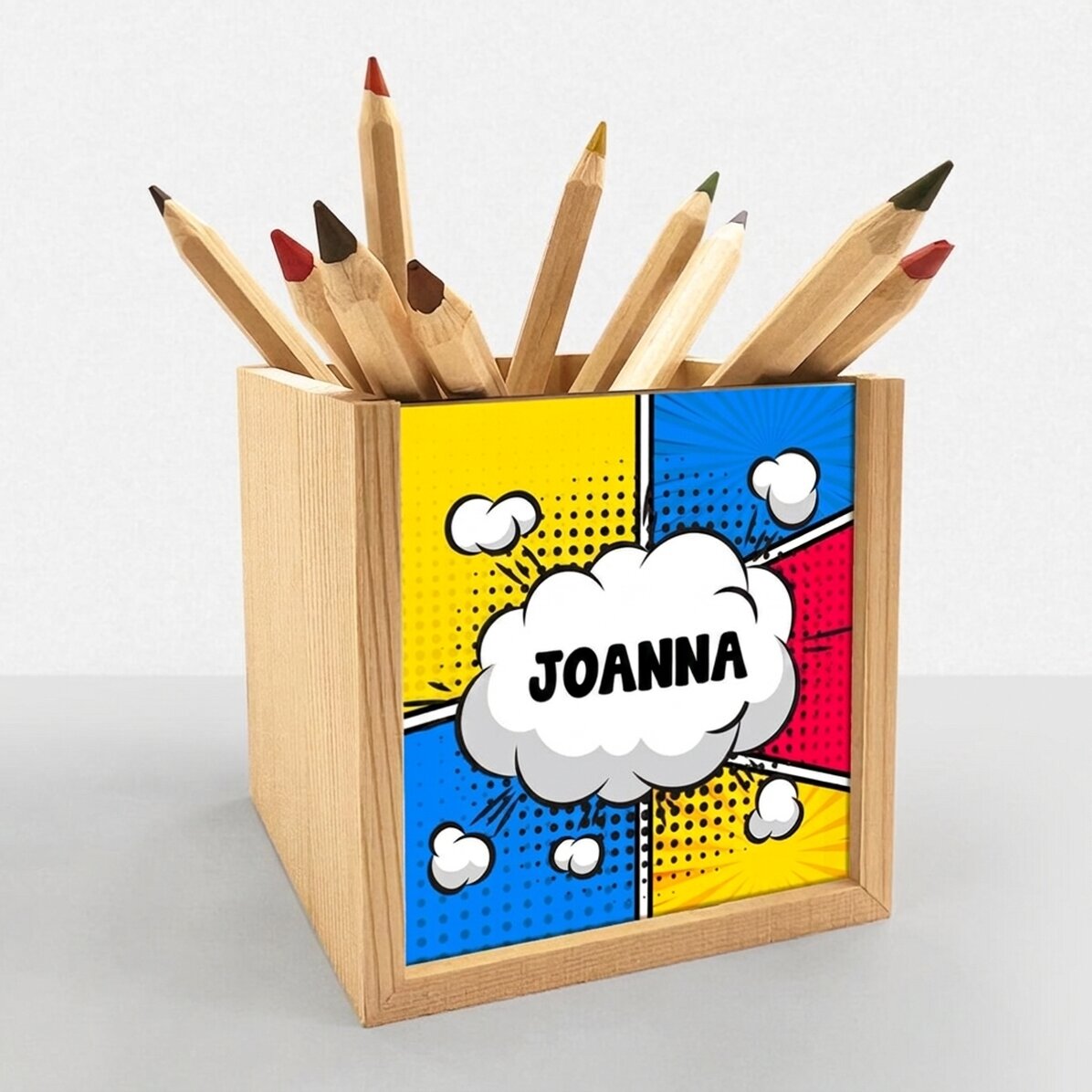 Spersonalizowany stojak na ołówki z imieniem – Comics