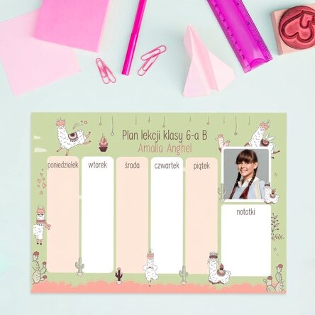 Spersonalizowany rozkład zajęć z tekstem i zdjęciem – Llama