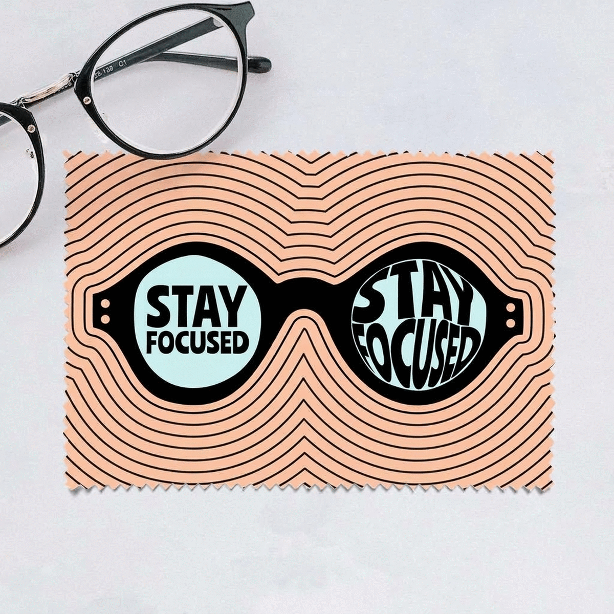 Spersonalizowana ściereczka do czyszczenia ekranów/okularów – Stay Focused