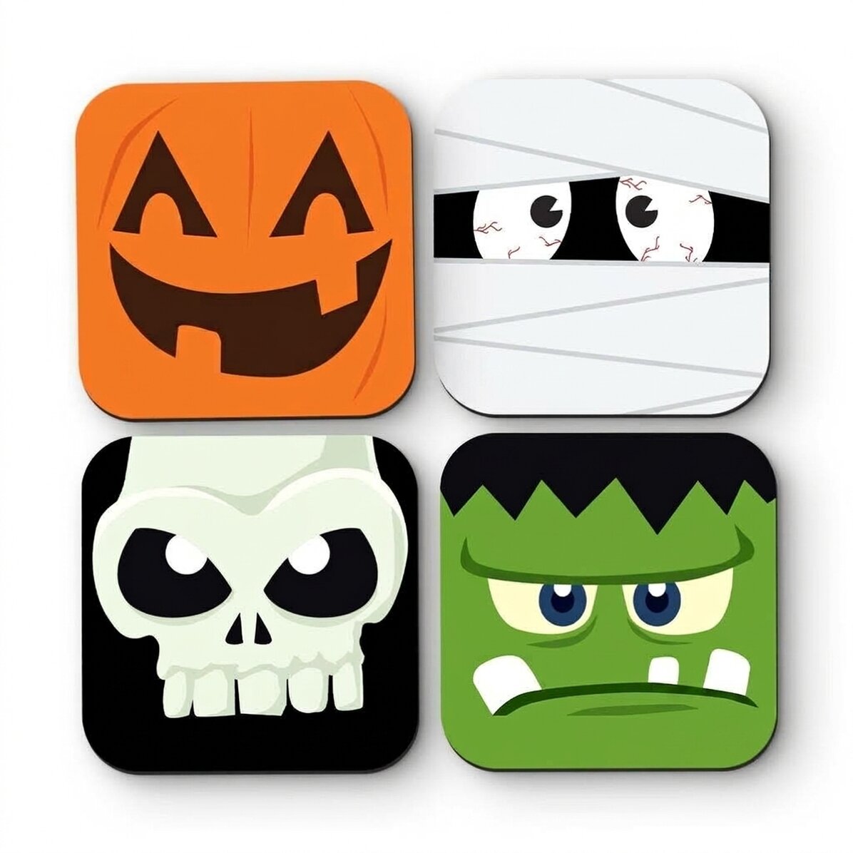 Zestaw 4 spody pod szklanki z indywidualnym napisem – Halloween