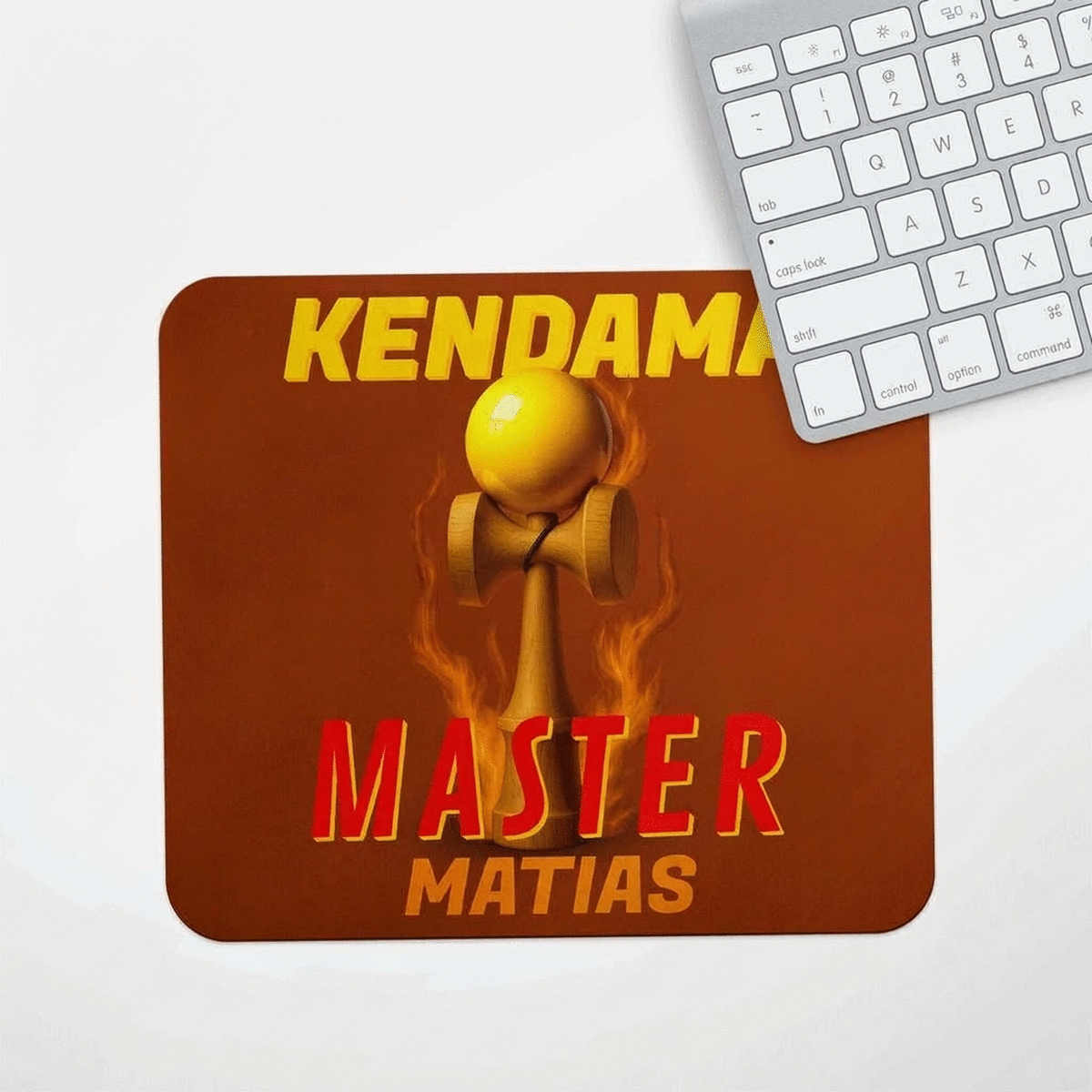 Spodek pod mysz z indywidualnym napisem – Kendama Master