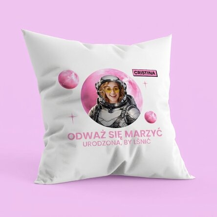 Spersonalizowana poduszka ze zdjęciem i napisem – Dare to Dream