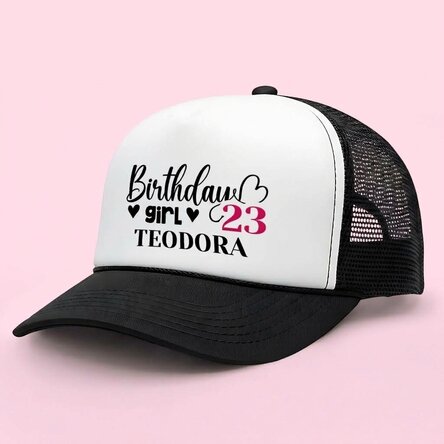 Czapka z indywidualnym napisem – Birthday girl