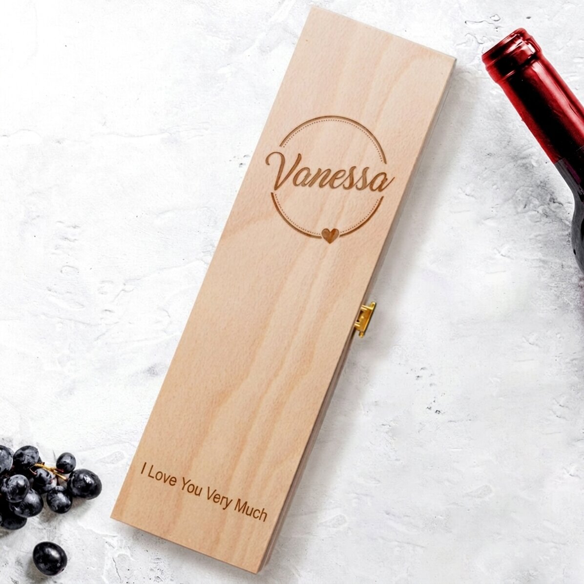 Personalised wine box with name and text