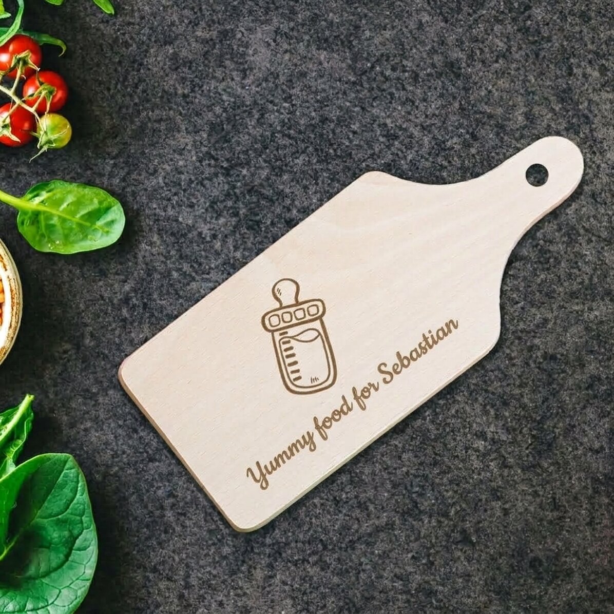 Mini deska do krojenia z personalizacją – Butelka dla niemowląt
