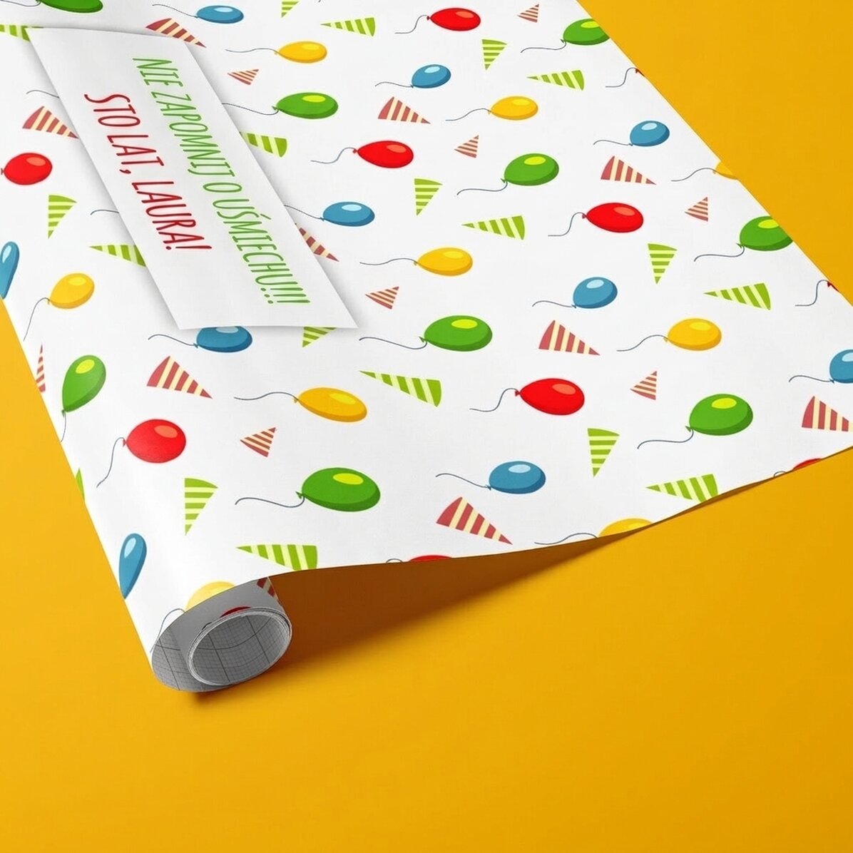 Spersonalizowany papier do pakowania prezentów – wzór urodzinowy