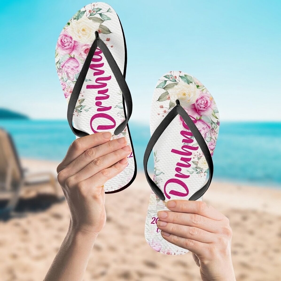 Klapki personalizowane z napisem – Bridesmaid