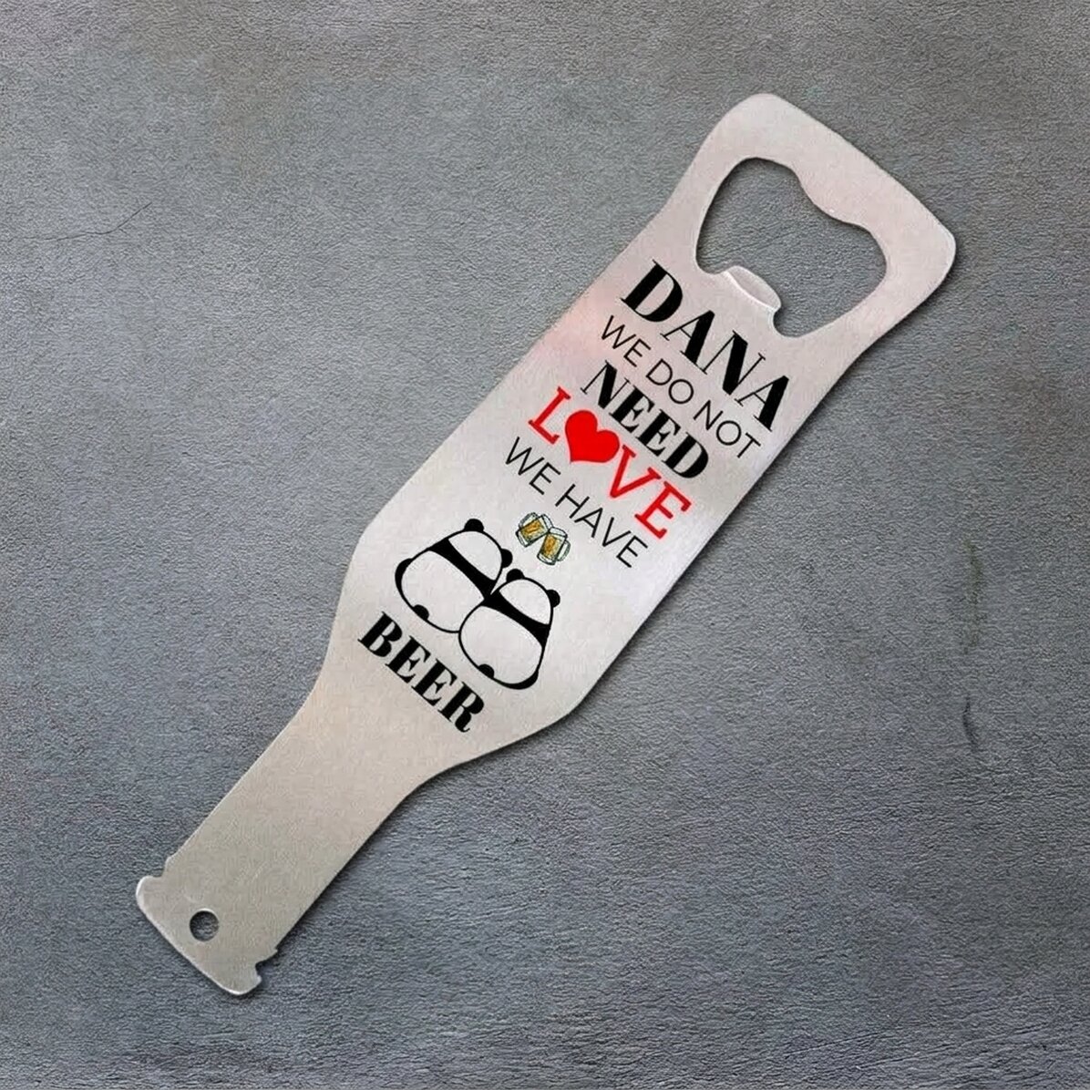 Spersonalizowany otwieracz do piwa – Beer is better than love