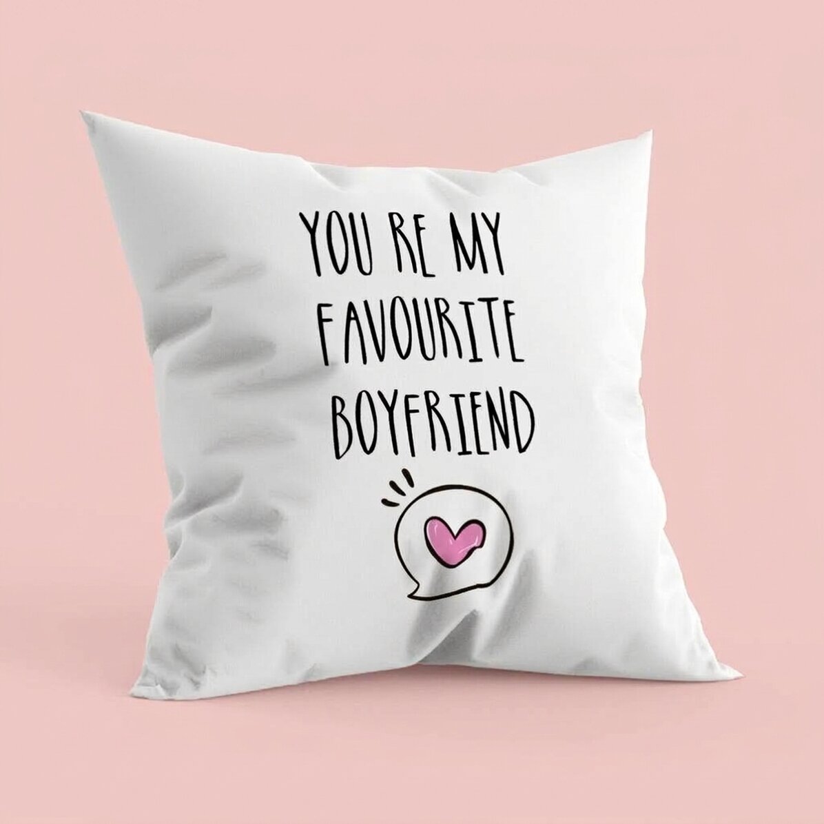 Spersonalizowana poduszka z napisem – „Favourite boyfriend”