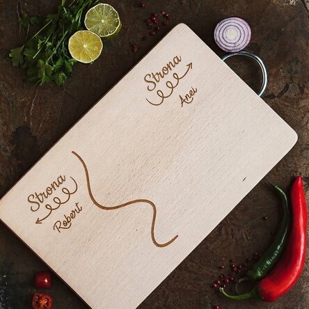 Spersonalizowana deska do krojenia – połowa dla ciebie, połowa dla mnie