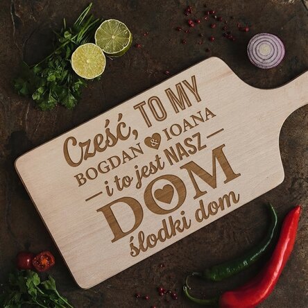 Indywidualnie zaprojektowana deska do krojenia – Home Sweet Home