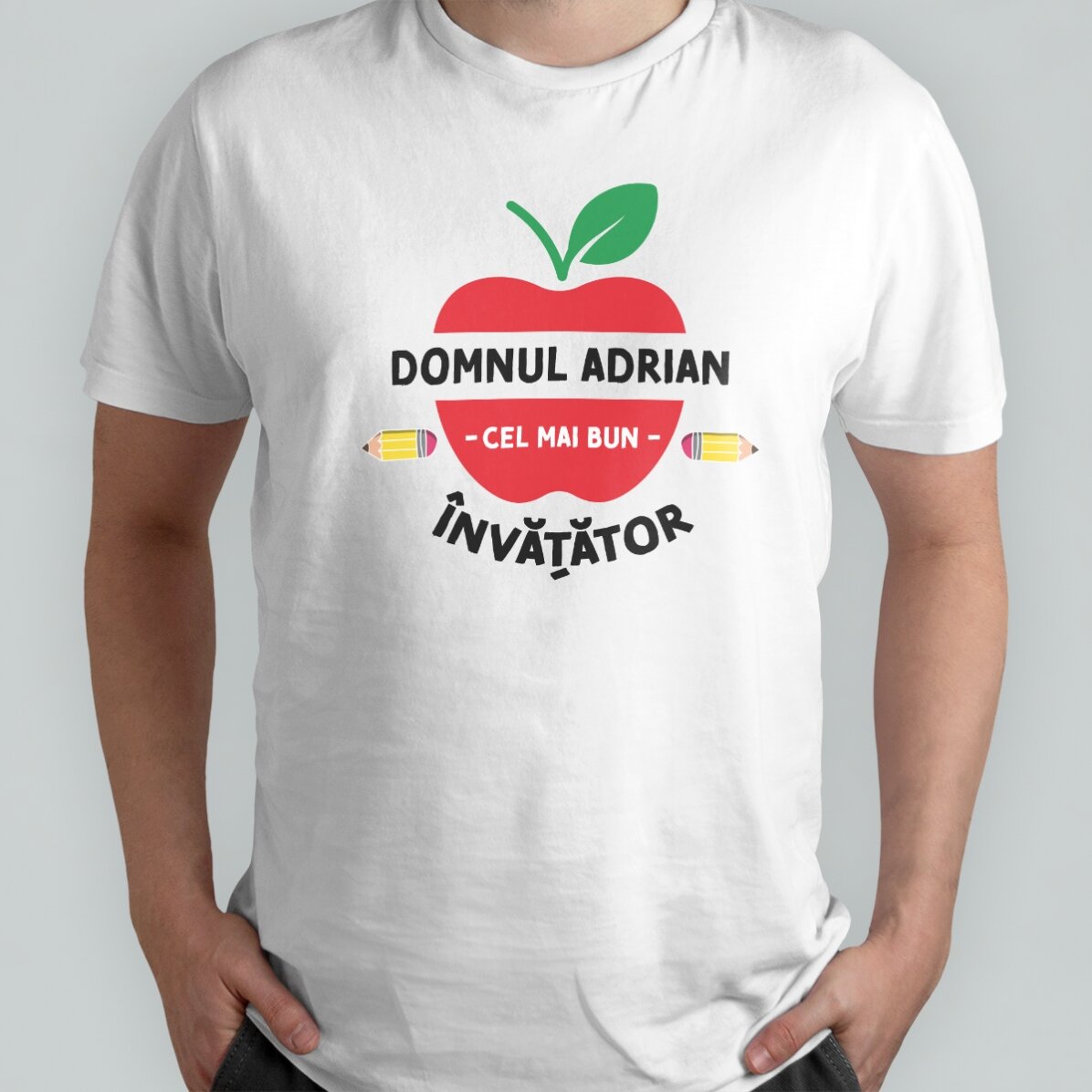 Custom cotton T-shirt with text for teachers - Apple