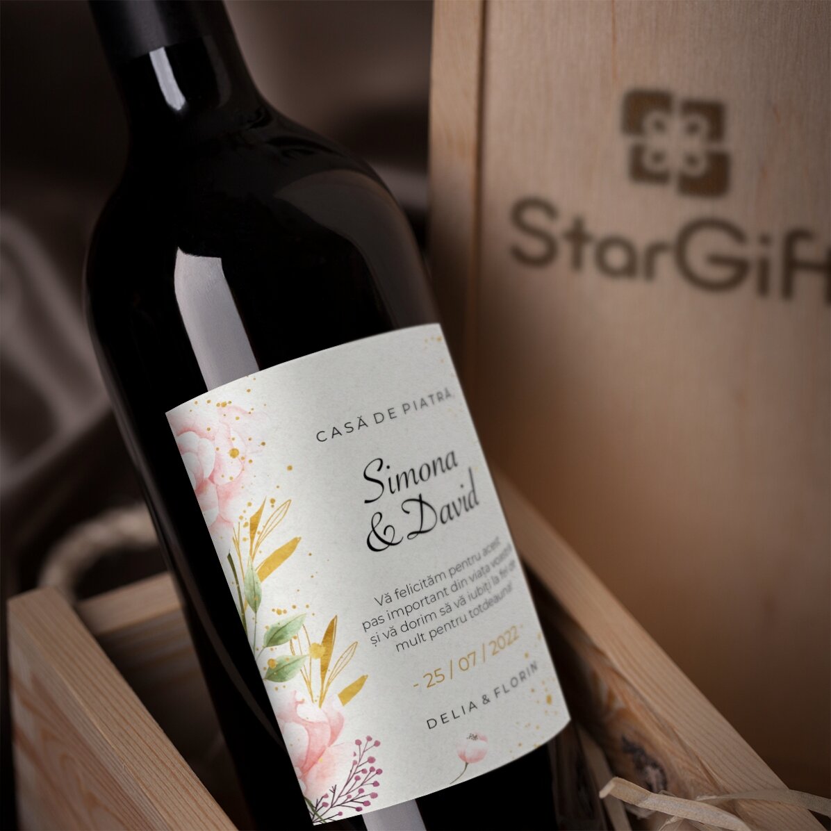 Personalised wine with text - Congratulations, newlyweds