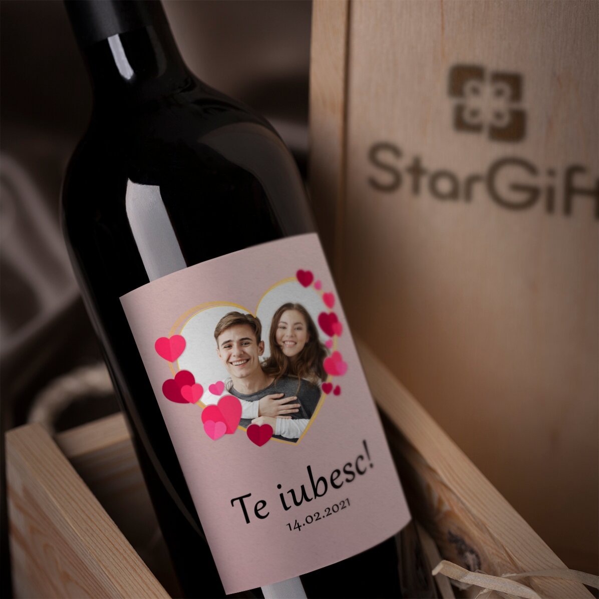 Personalised wine with text and photo - In love