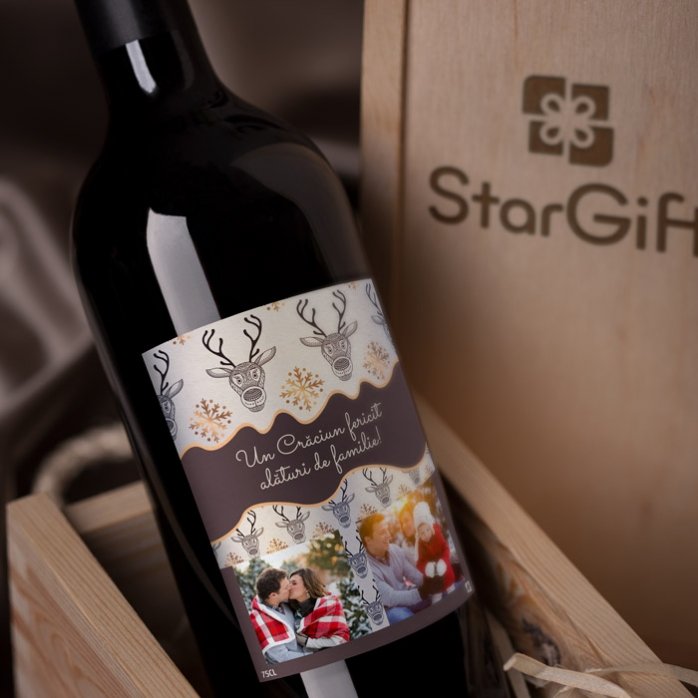 Wino z indywidualną etykietą „Golden Antlers”